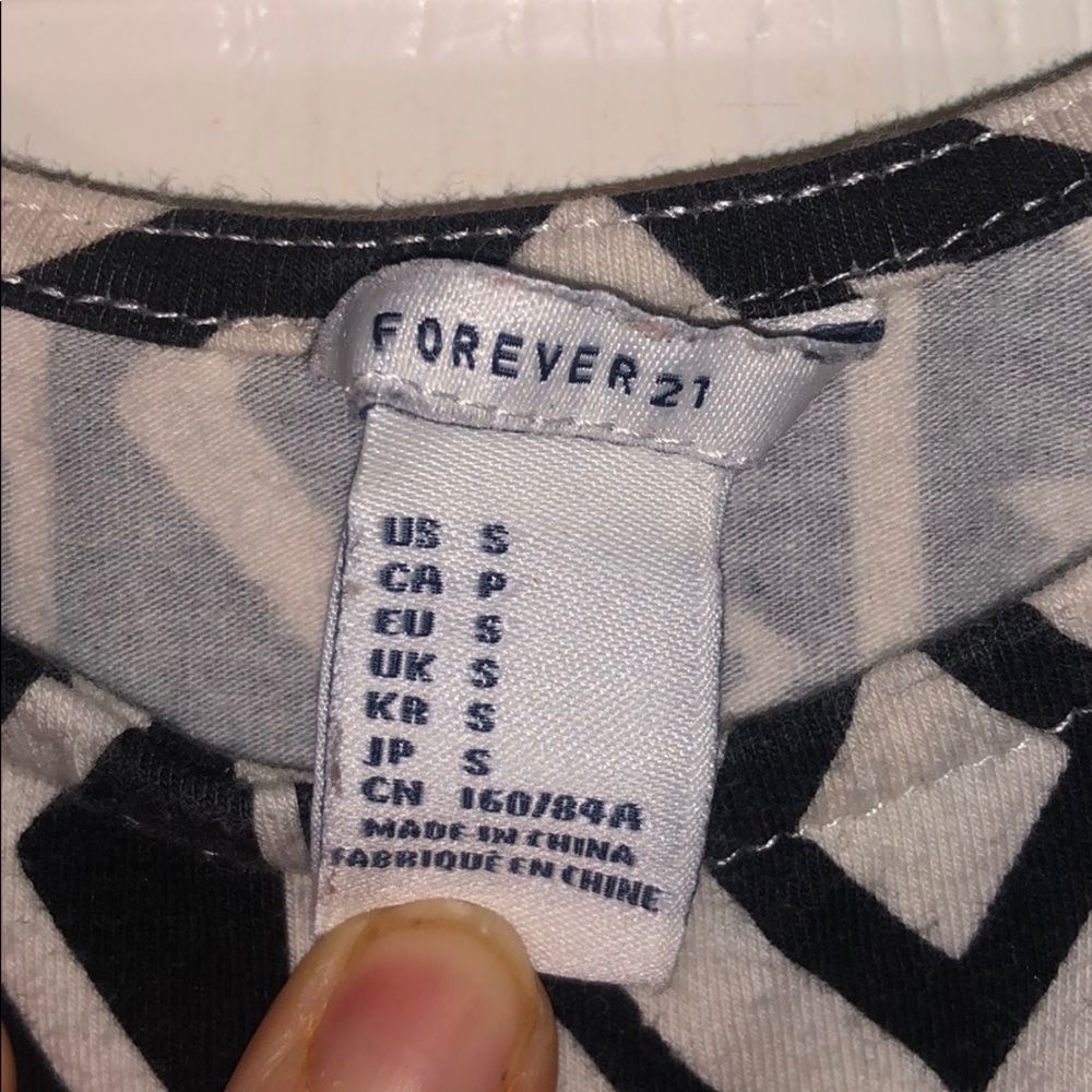 Forever 21 Mid-Drift Top - Picture 3 of 4